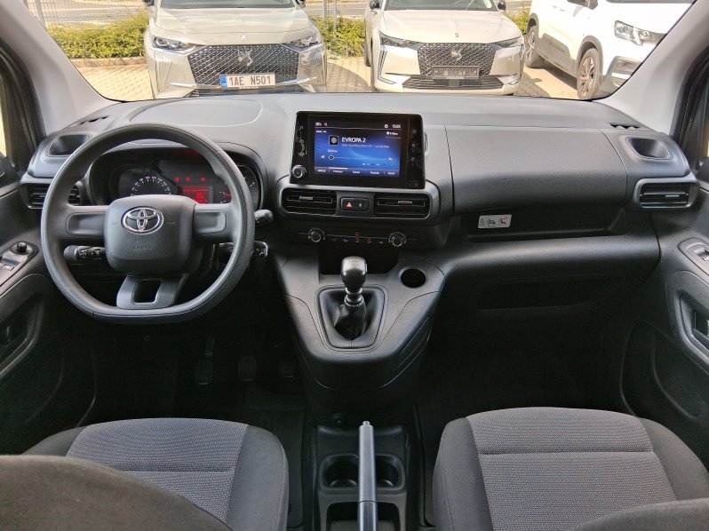 Toyota ProAce ACTIVE CREWCAB 1.5 D-4D 96 kW full