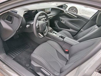 DS Automobiles DS4 TROCADERO 1.2 PURETECH 96 kW full