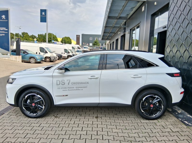 DS Automobiles DS7 CROSSBACK PERFOR. LINE 1.5 BLUEHDI 96 kW full