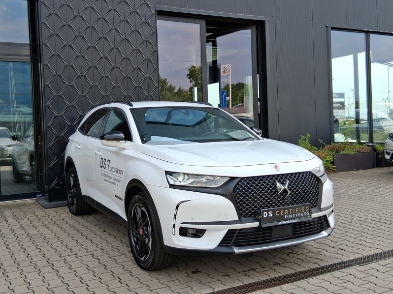 DS Automobiles DS7 CROSSBACK PERFOR. LINE 1.5 BLUEHDI 96 kW full