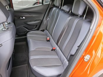 Peugeot 2008 ALLURE 1.5 BlueHDi 96 kW full