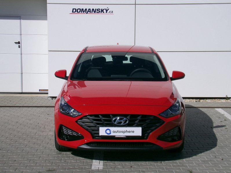 Hyundai i30 1,5i 81kW 1.MAJITEL full