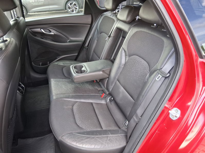 Hyundai i30 STYLE PREMIUM 1.4 T-GDi 103 kW full