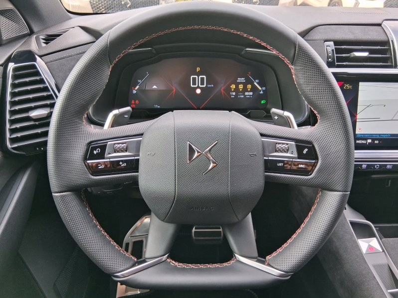 DS Automobiles DS7 CROSSBACK PERFOR. LINE 1.5 BLUEHDI 96 kW full