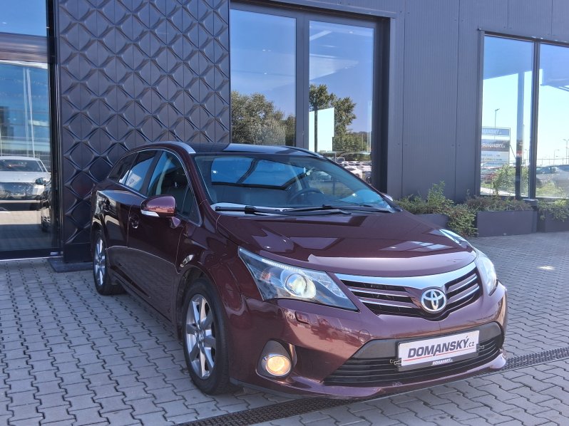 Toyota Avensis BUSINESS PLUS 2.0 D4-D 91 kW full