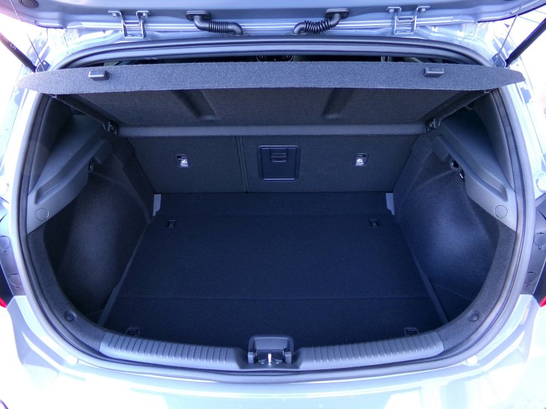 Hyundai i30 N-LINE 1,5 T-GDi MHEV 103kW full