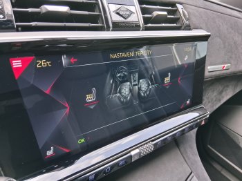 DS Automobiles DS7 CROSSBACK PERFOR. LINE 1.5 BLUEHDI 96 kW full