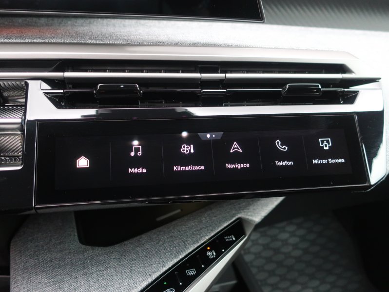 Peugeot 3008 ALLURE Hybrid 145 e-DCS6 full