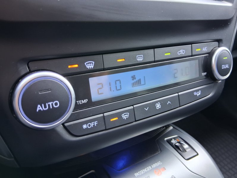 Toyota Avensis ACTIVE 1.8 VVTi 108 kW full
