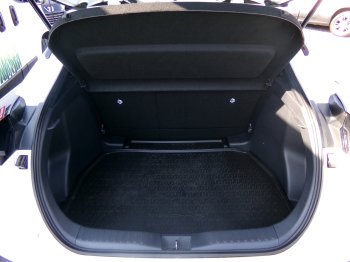 Toyota C-HR STYLE 1,8 HEV 103kW AT full