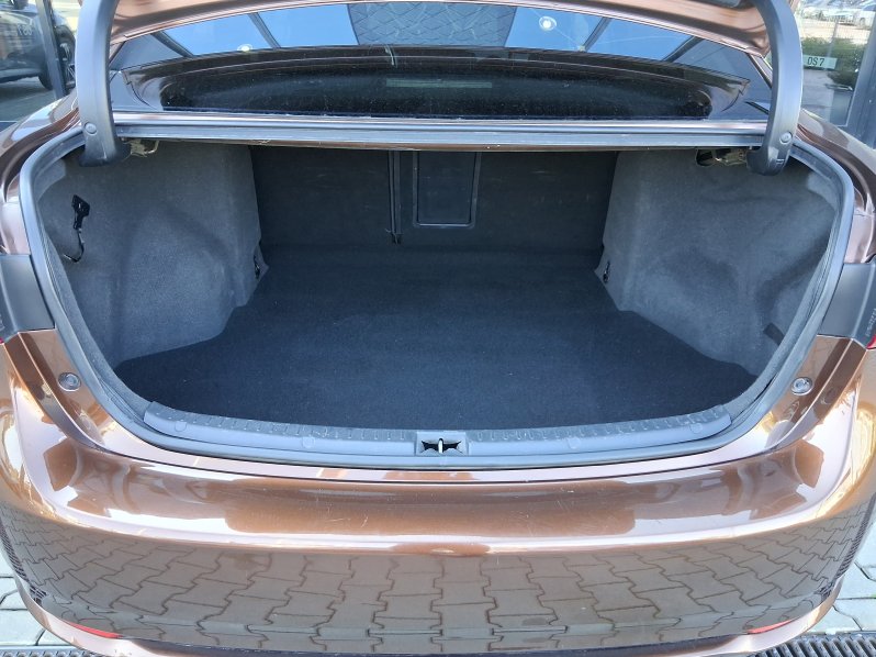 Toyota Avensis ACTIVE 1.8 VVTi 108 kW full