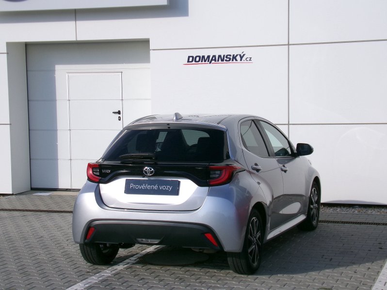 Toyota Yaris TECH STYLE 1.5i 92kW AT full