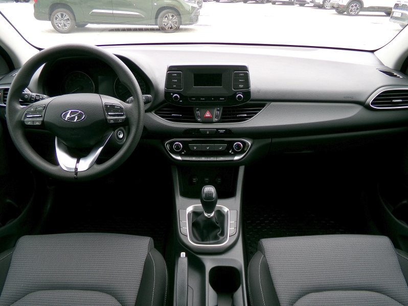Hyundai i30 WG 1,5i 80kW 1.MAJITEL full