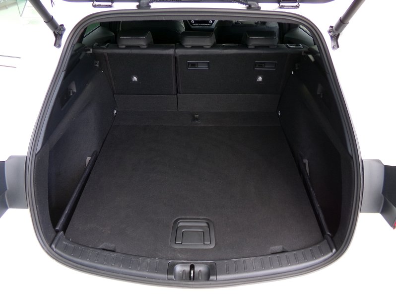 Toyota Corolla TS STYLE 1,8 HEV 103kW AT full