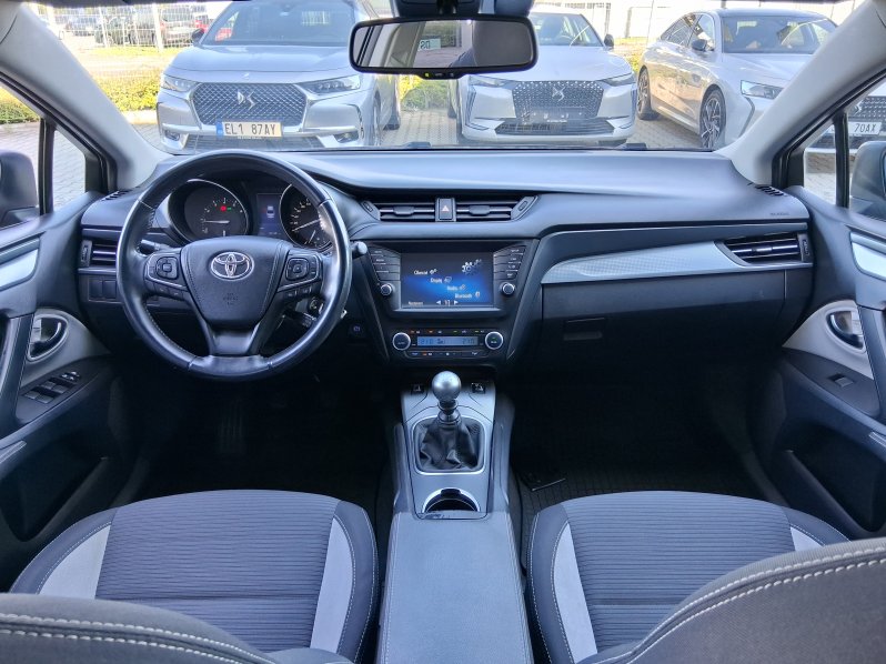 Toyota Avensis ACTIVE 1.8 VVTi 108 kW full