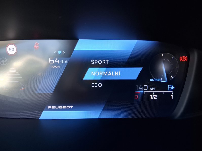 Peugeot 408 ALLURE PACK 1.2 PT 96 kW full