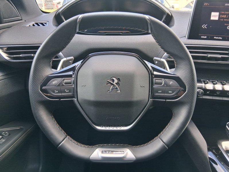 Peugeot 5008 GT LINE 1.6 PT 133 kW full
