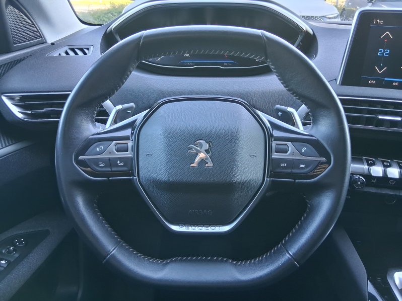 Peugeot 3008 ACTIVE 1.2 PureTech 96 kW full