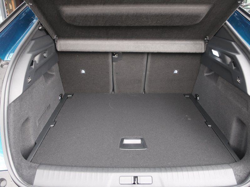 Peugeot 3008 ALLURE Hybrid 145 e-DCS6 full