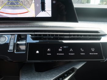 Peugeot 3008 ALLURE Hybrid 145 e-DCS6 full