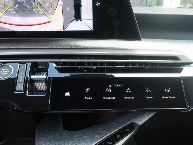 Peugeot 3008 ALLURE Hybrid 145 e-DCS6 full