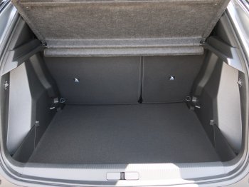 Peugeot 2008 ALLURE Hybrid 145 e-DCS6 full