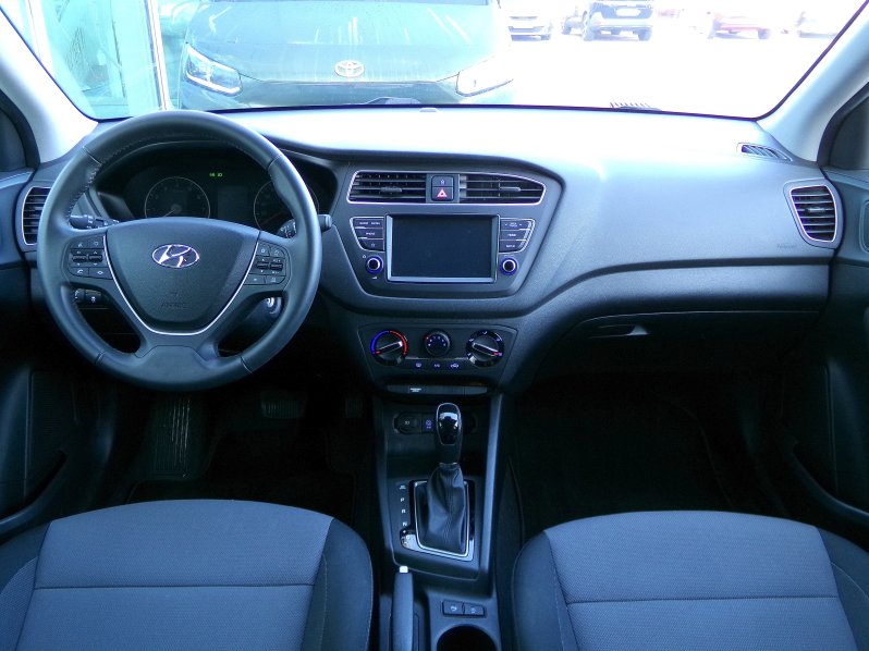 Hyundai i20 SMART 1,0 T-GDi 74kW full