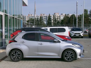 Toyota Yaris TECH STYLE 1.5i 92kW AT full