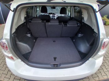 Toyota Verso 1.6 D-4D 82 kW full