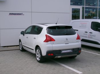 Peugeot 3008 ALLURE 2.0 HDi HYBRID4 120kW full