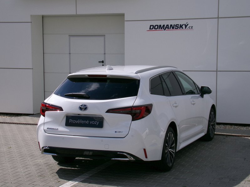 Toyota Corolla TS STYLE 1,8 HEV 103kW AT full