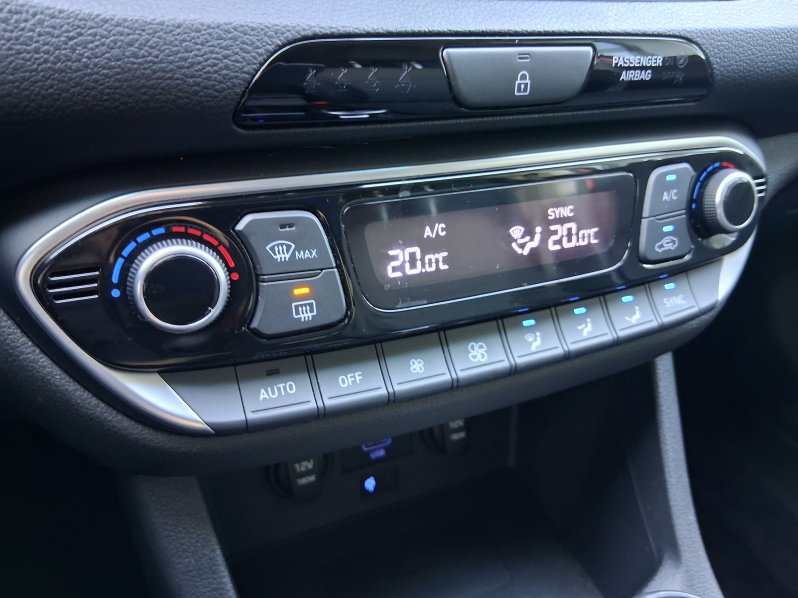 Hyundai i30 SMART 1.5 T-GDi MHEV 117 kW full