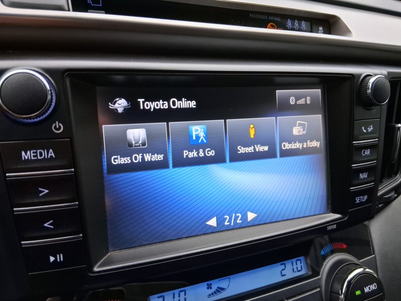 Toyota RAV4 EXECUTIVE 2.5 Hyb. 4×4 145 kW full