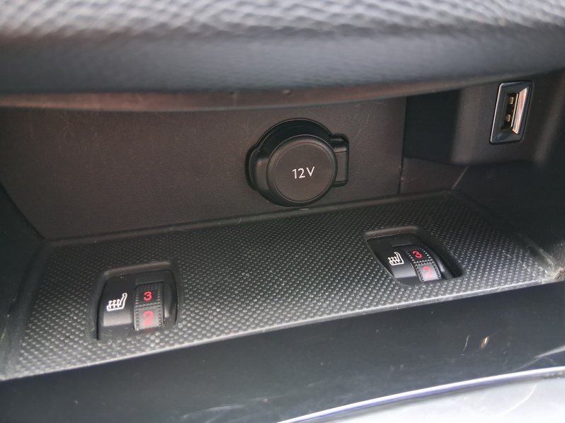 Peugeot 308 ACTIVE 1.5 BHDi 96kW full