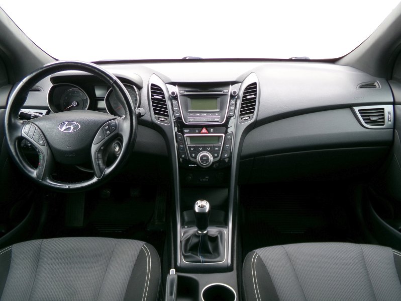 Hyundai i30 WG GO Czech 1,6 GDi 99kW MAN6 full