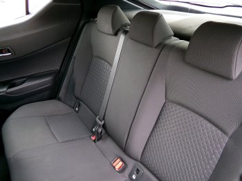 Toyota C-HR COMFORT 1,8 HYBRID 90kW AT full