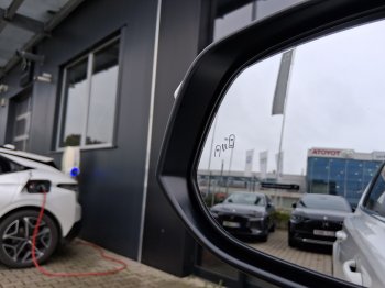 Toyota RAV4 EXECUTIVE 2.5 Hyb. 4×4 145 kW full