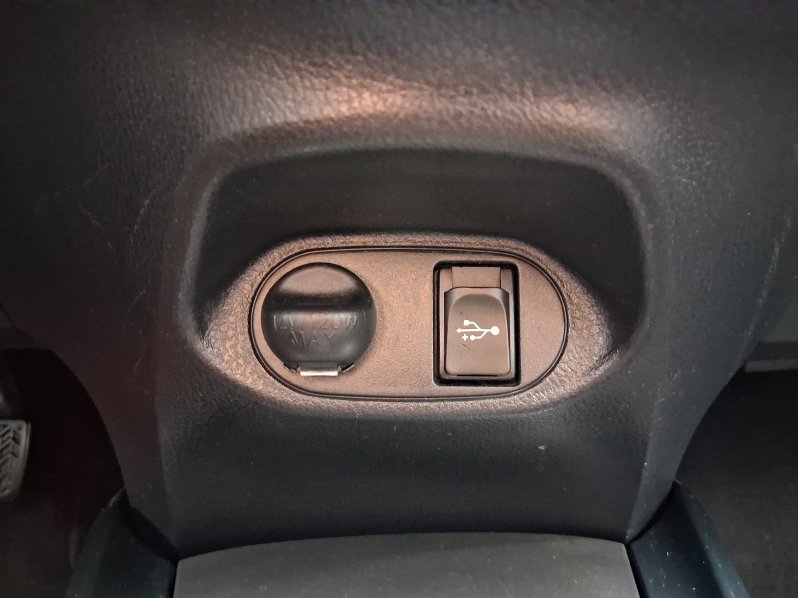 Toyota Yaris SELECTION 1.5 VVT-i 82kW full