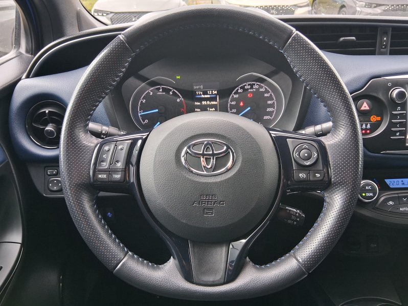 Toyota Yaris SELECTION 1.5 VVT-i 82kW full