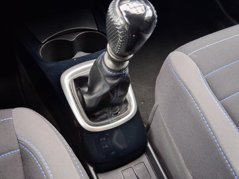 Toyota Yaris SELECTION 1.5 VVT-i 82kW full