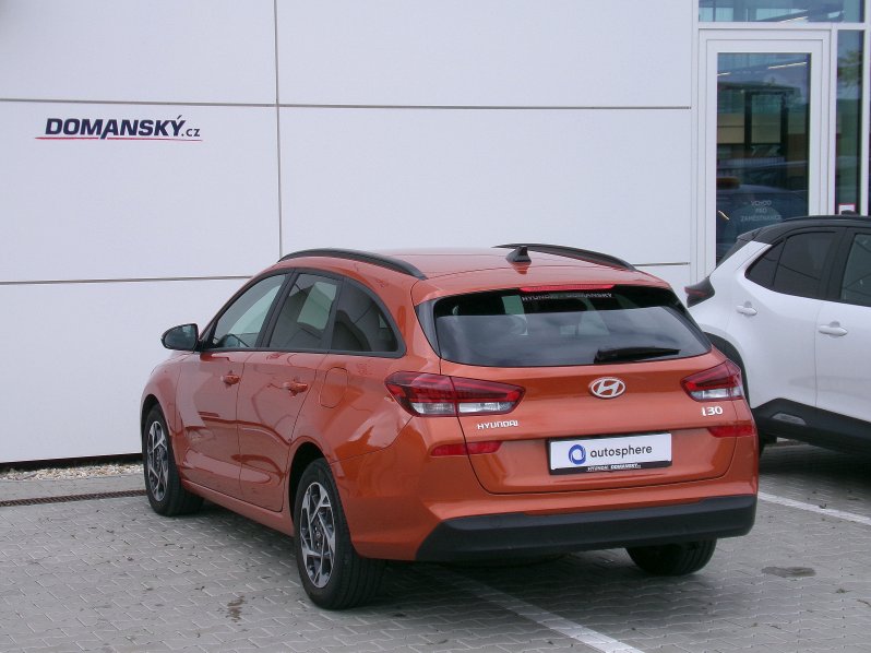 Hyundai i30 WG FAMILY 1,5 T-GDi 103kW full
