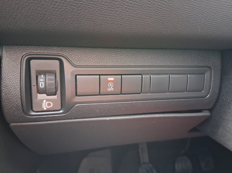 Peugeot 308 ACTIVE 1.5 BHDi 96kW full