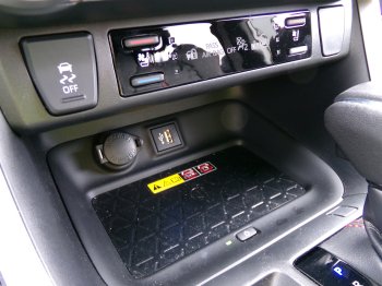 Toyota RAV4 EXECUTIVE JBL 2,5 PHEV 4×4 AT full