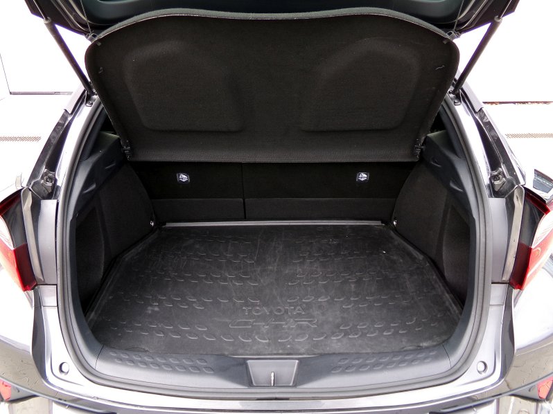 Toyota C-HR COMFORT 1,8 HYBRID 90kW AT full