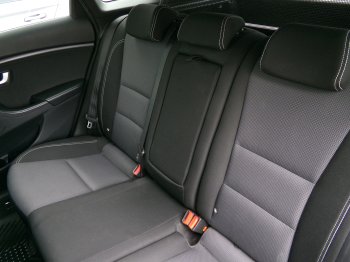 Hyundai i30 WG GO Czech 1,6 GDi 99kW MAN6 full