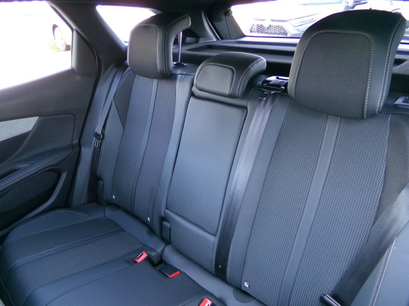 Peugeot 3008 GT 1.5 BlueHDi 96kW AT8 full