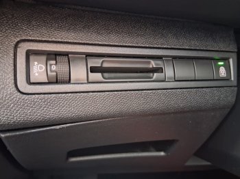 Peugeot 5008 ACTIVE 1.6 BHDi 88 kW full