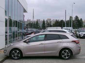 Hyundai i30 WG GO Czech 1,6 GDi 99kW MAN6 full