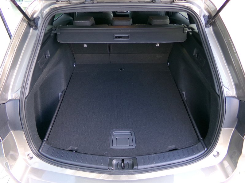 Toyota Corolla TS Comfort Tech Style 1,8 HEV full
