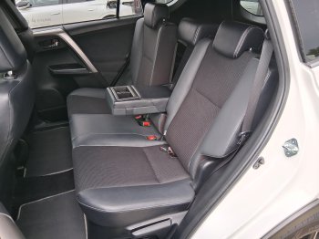 Toyota RAV4 EXECUTIVE 2.5 Hyb. 4×4 145 kW full